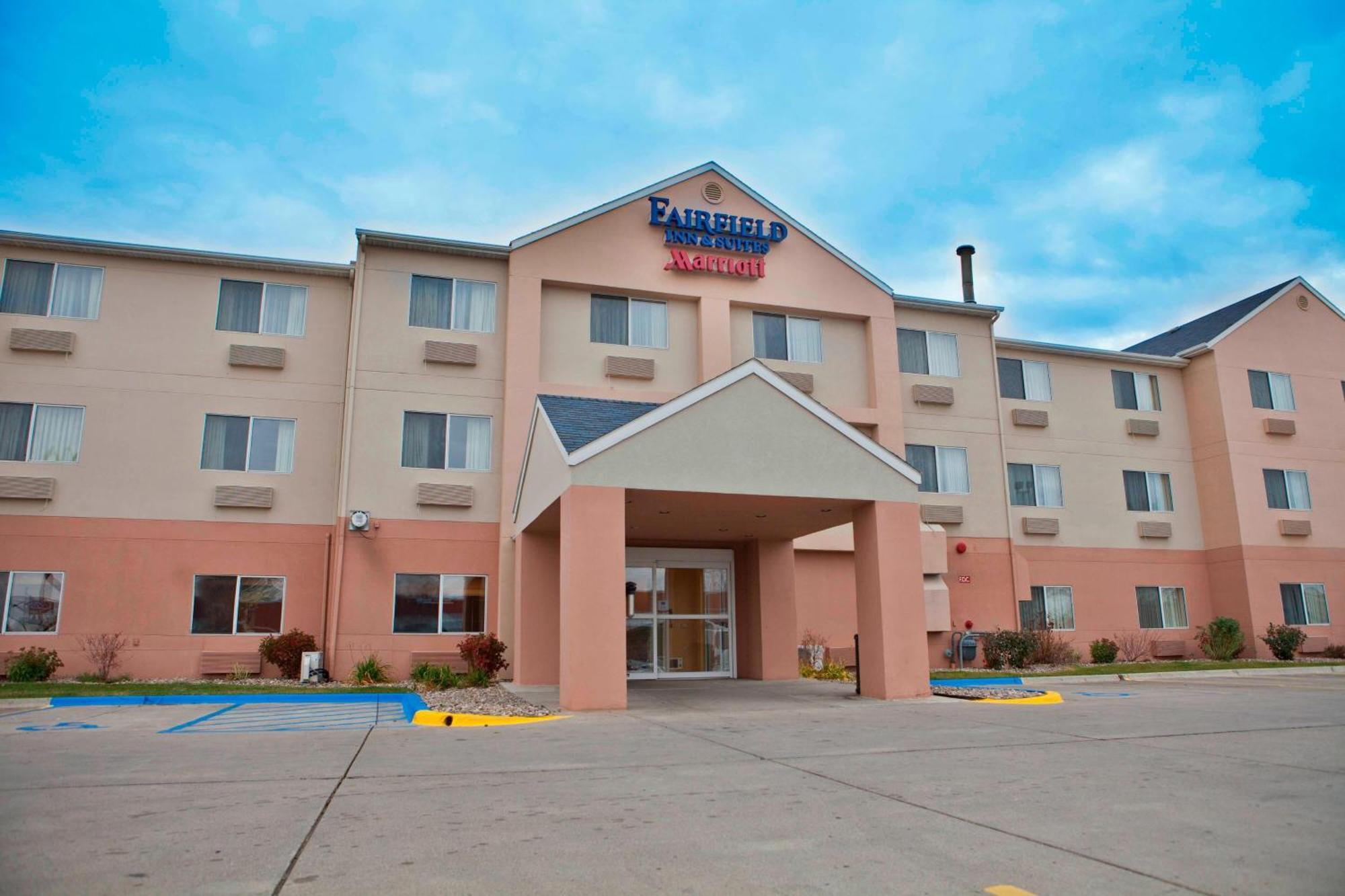 Fairfield Inn & Suites Bismarck South Екстер'єр фото
