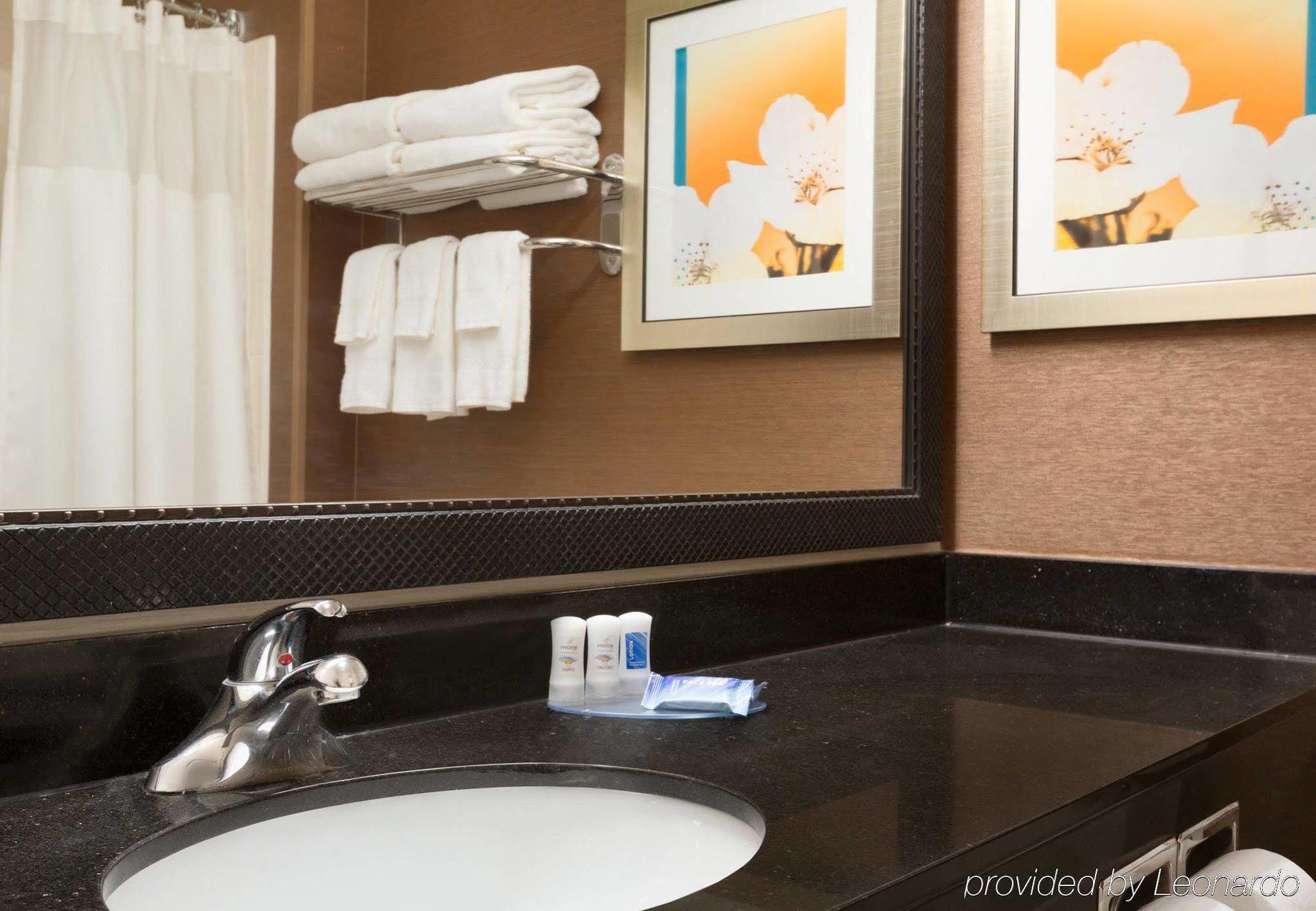 Fairfield Inn & Suites Bismarck South Екстер'єр фото